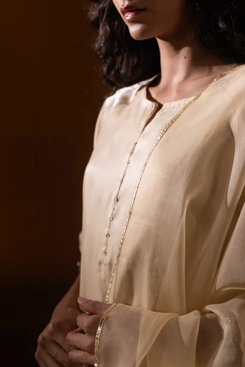Golden Whisper 3-Piece Set - Image 3