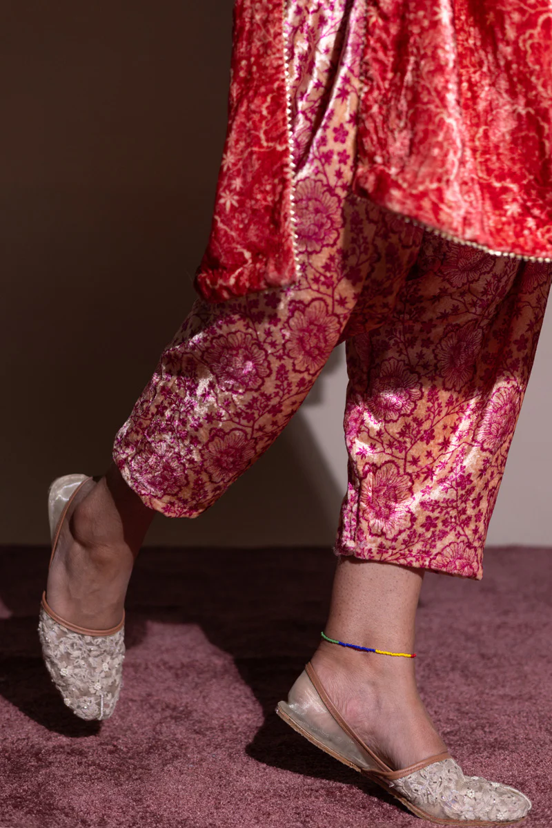Bahaar Velvet Set - Image 5