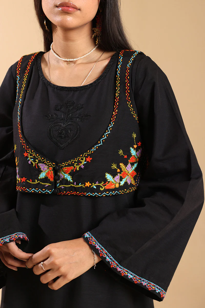 Hand-Crafted 3-Piece Koti Set - Image 9