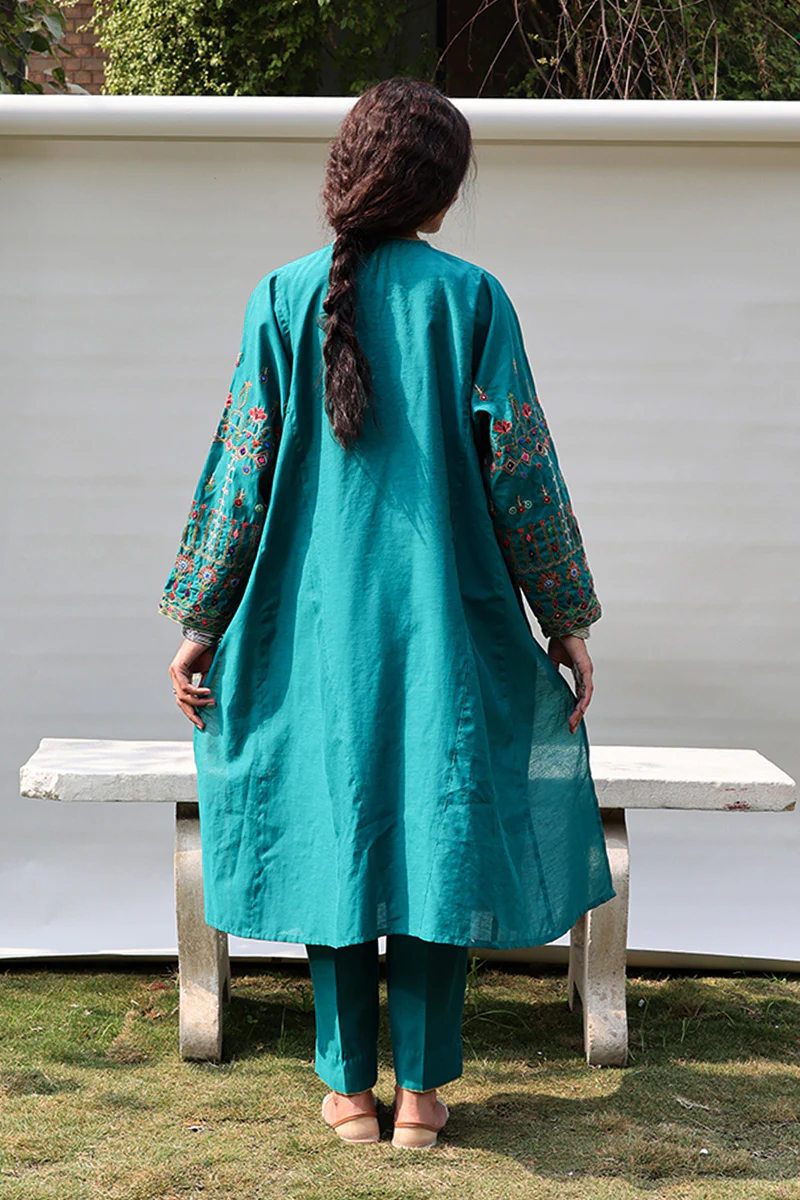 Aina Hand-Crafted Set - Image 6