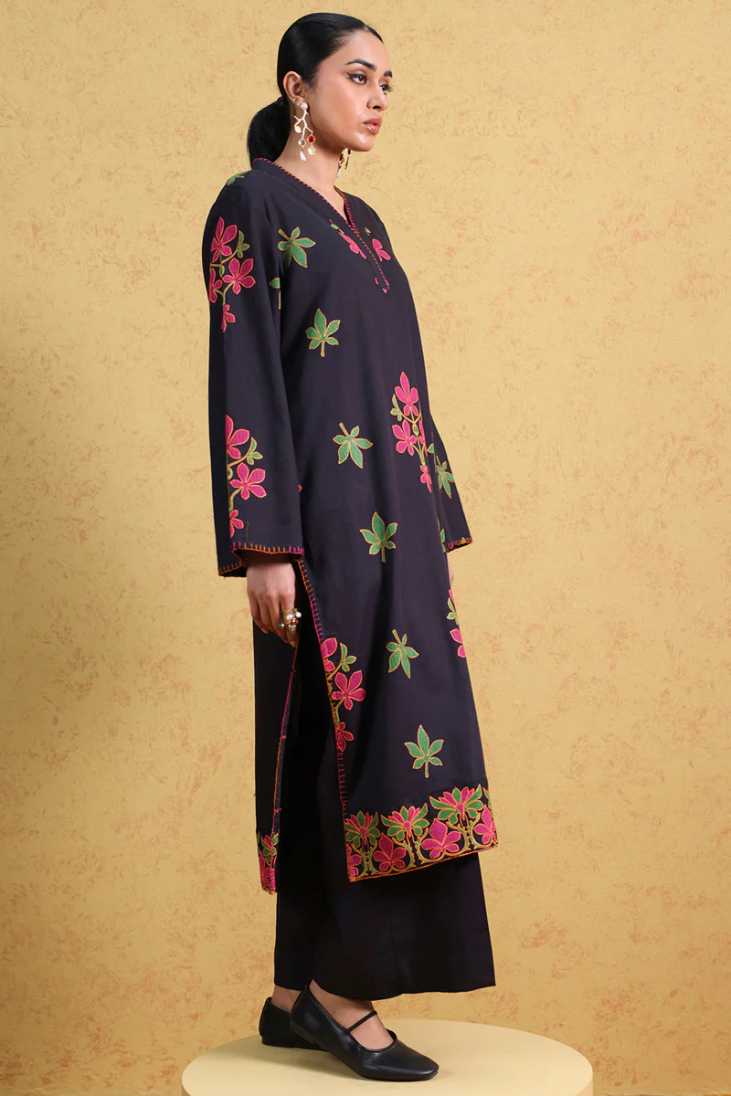 Misty Embroidered Set - Image 4